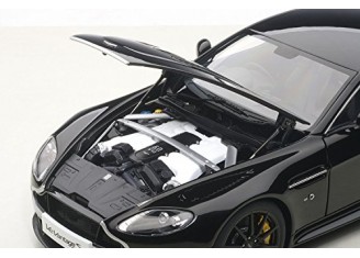 Aston Martin V12 Vantage Noir - photo 4